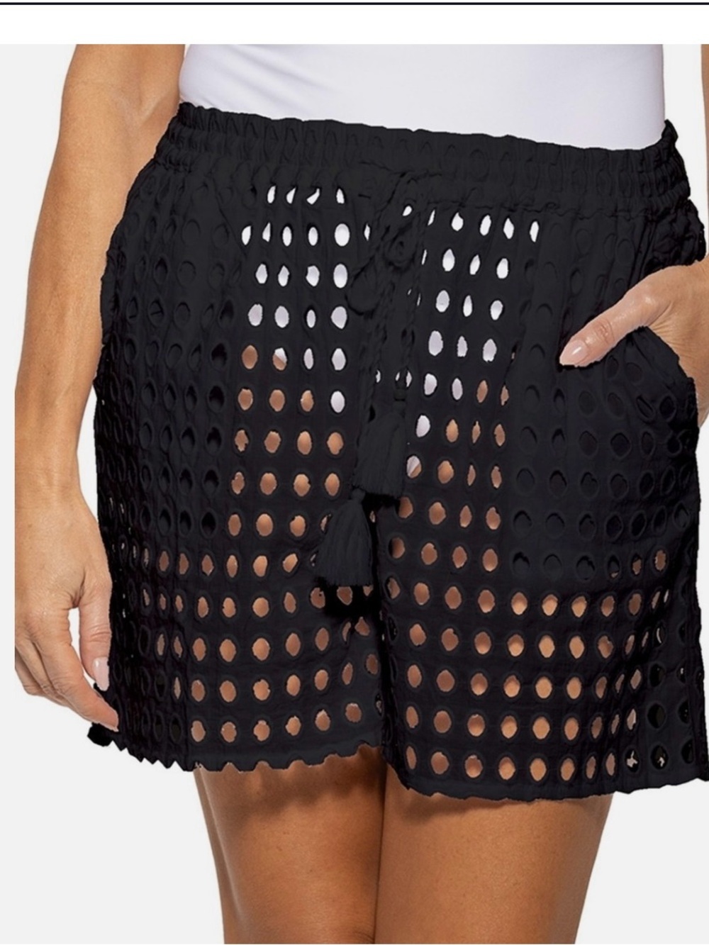 NWT Dotti
Women's Cotton Openwork Dot Drawstring-Waist Shorts